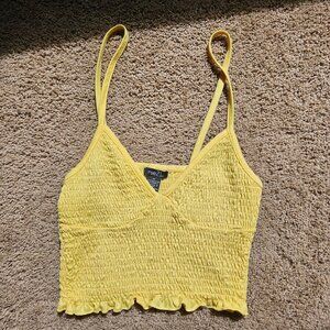 Rue 21 yellow crop